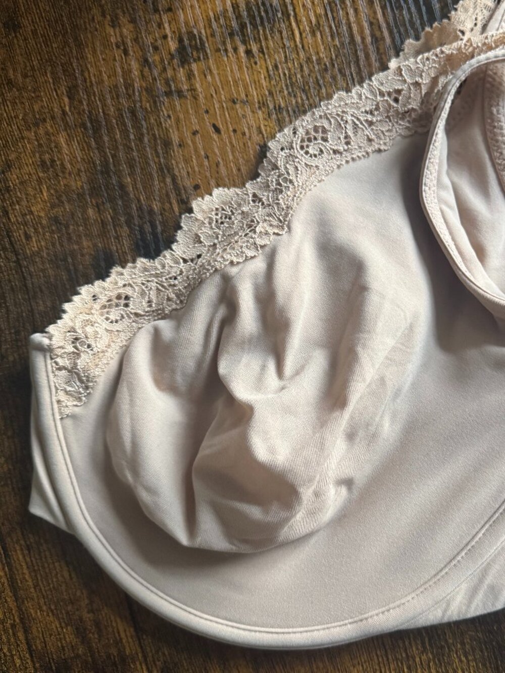 SKIMS Fits Everyone Wired Bra in Taupe